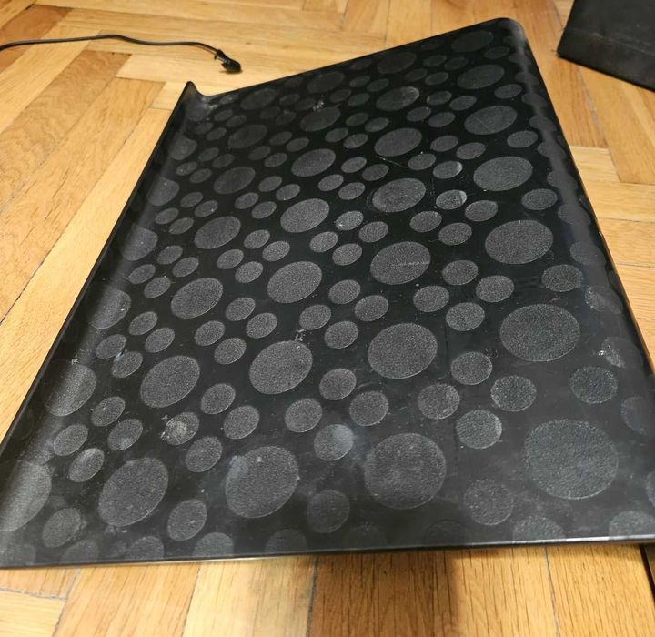 Suport laptop Ikea Brada 42x31 (Negru)