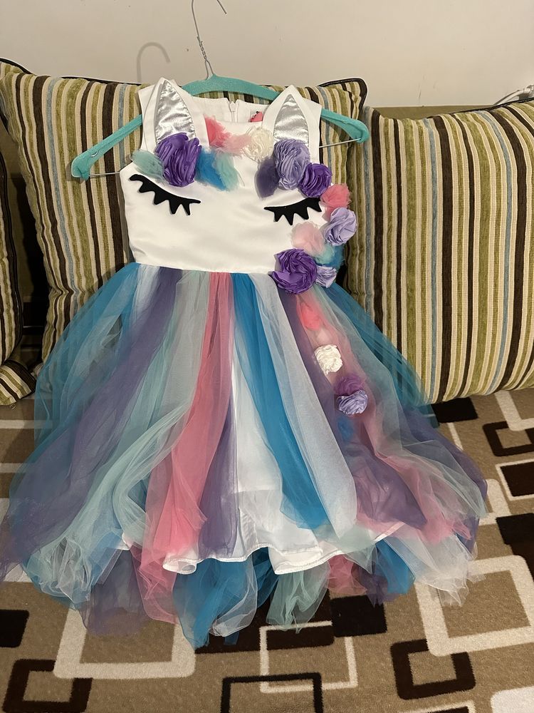Rochie unicorn 4-6 ani