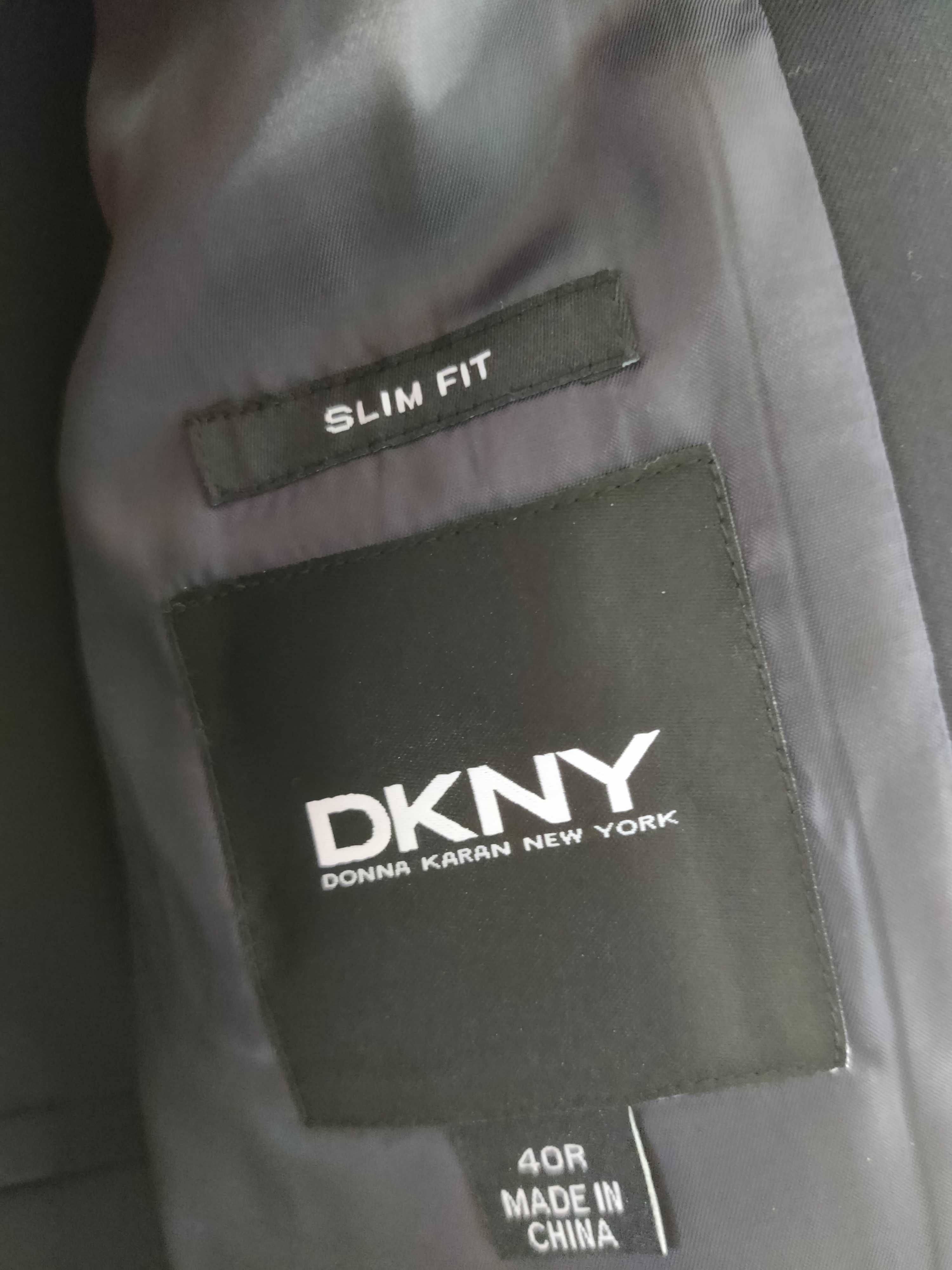 Нов оригинален мъжки костюм DKNY