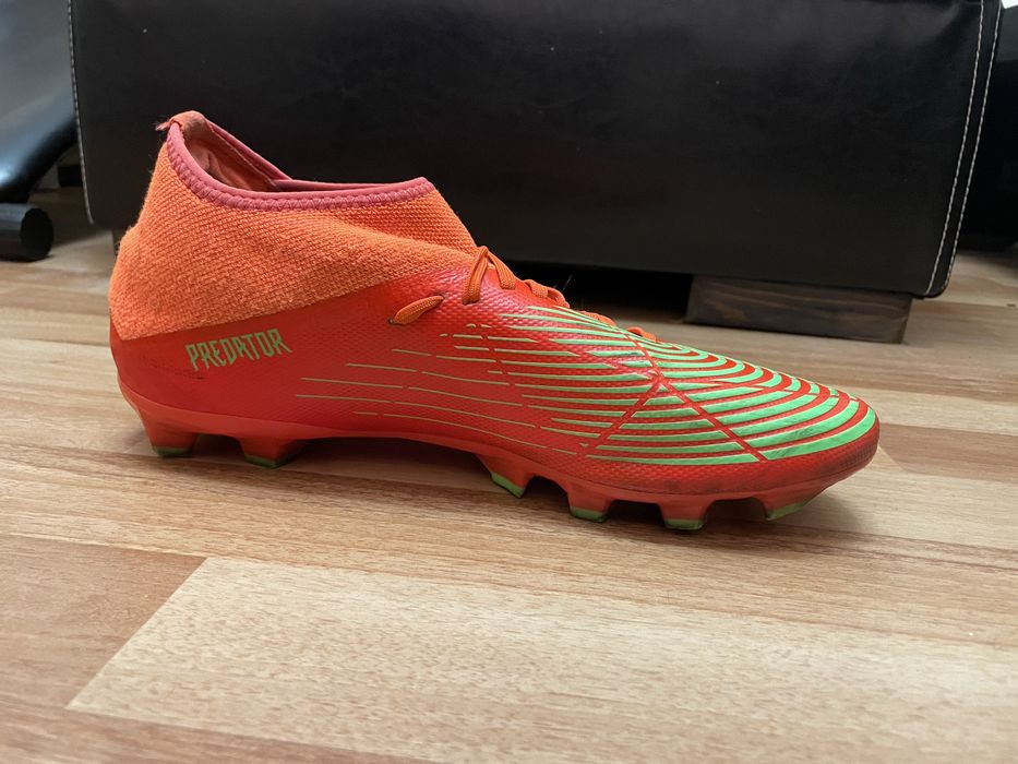 Бутонки adidas predator