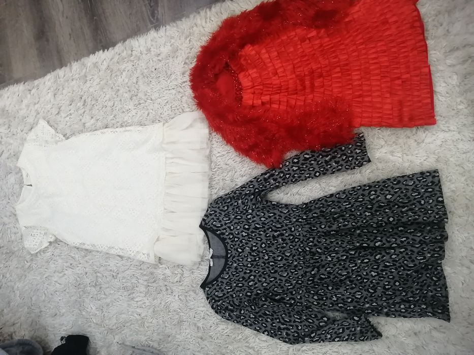 Вещи на девочек, в хорошем состоянии.