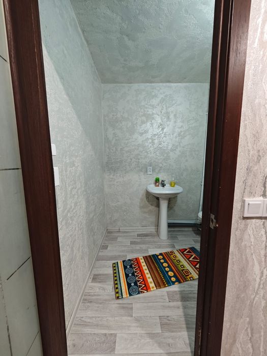 Продам 1 комн миниквартиру. 20 мкр.