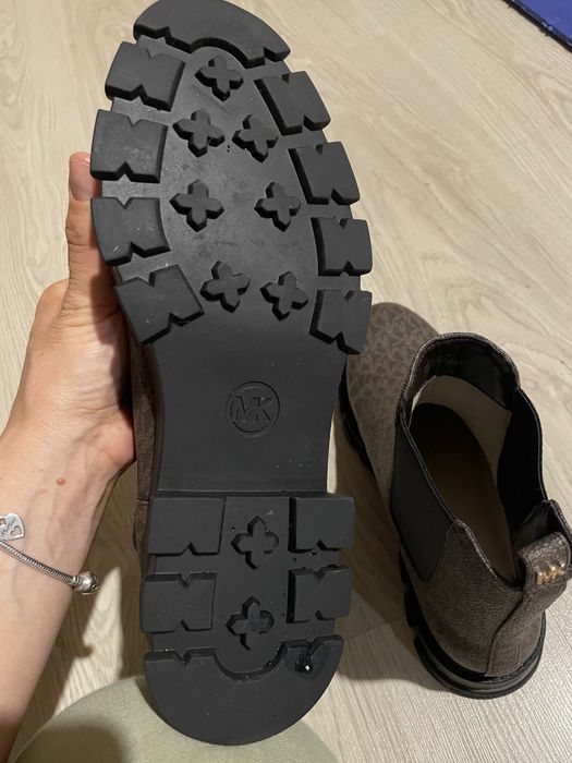 Vand ghete Michael Kors
