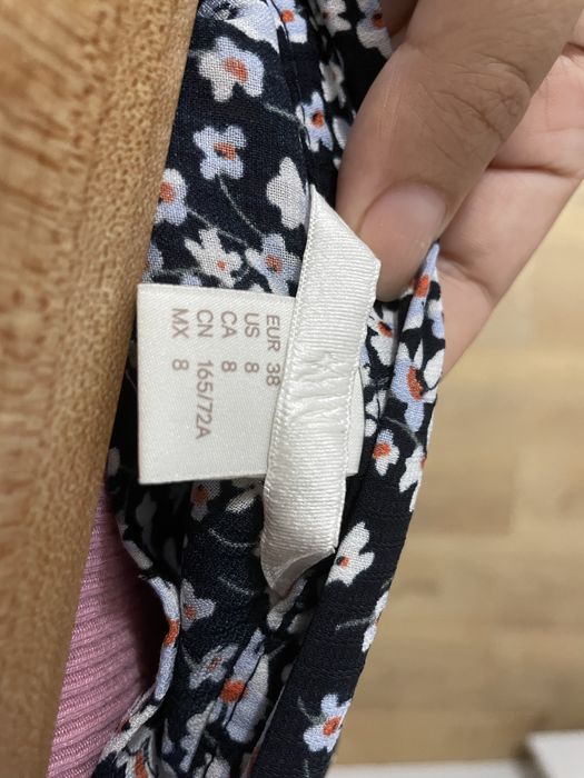 Fusta florala asimetrica H&M 38