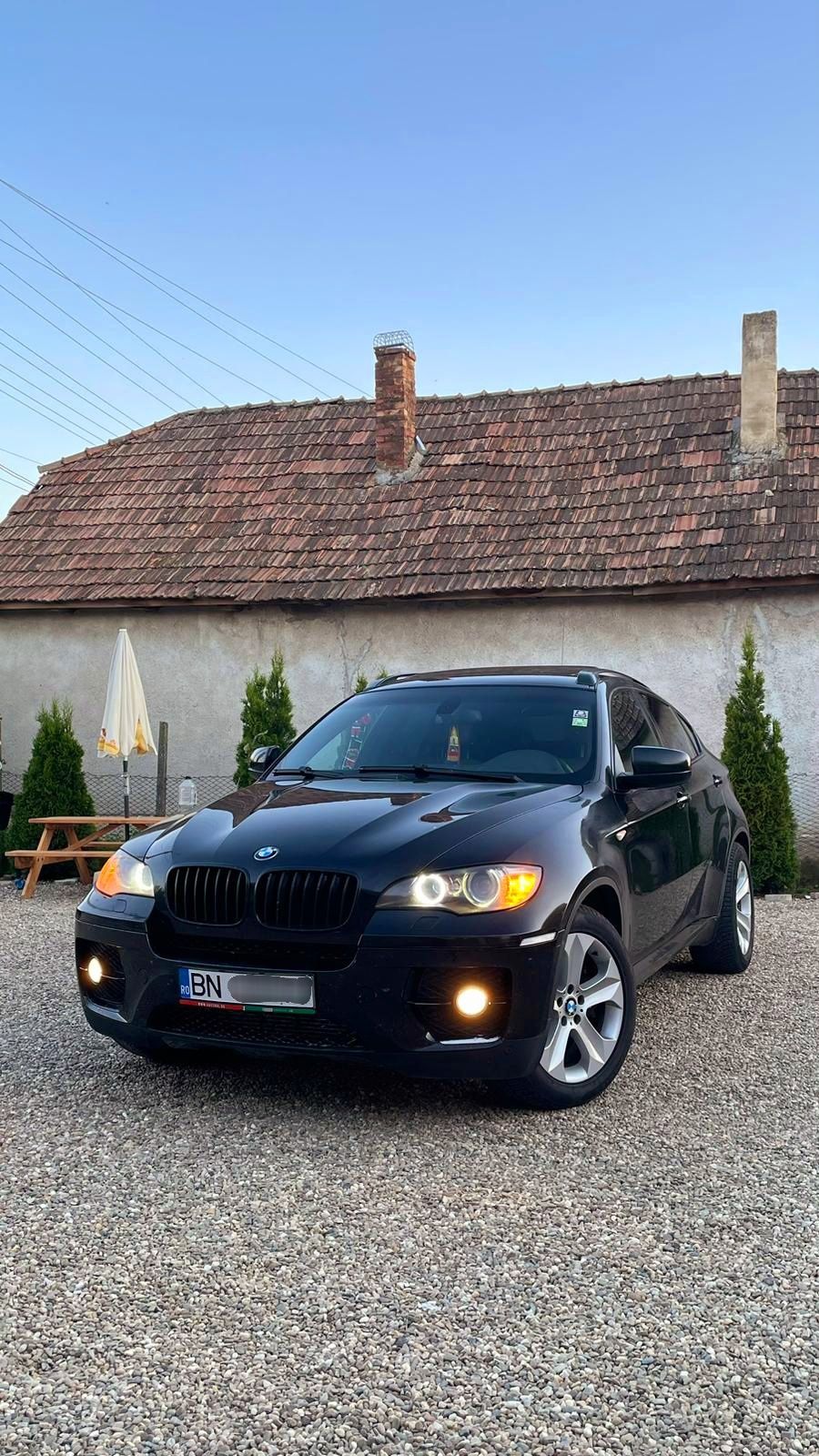 Vând Bmw X6 Xdrive 3.0 D Blak Navi Trapa