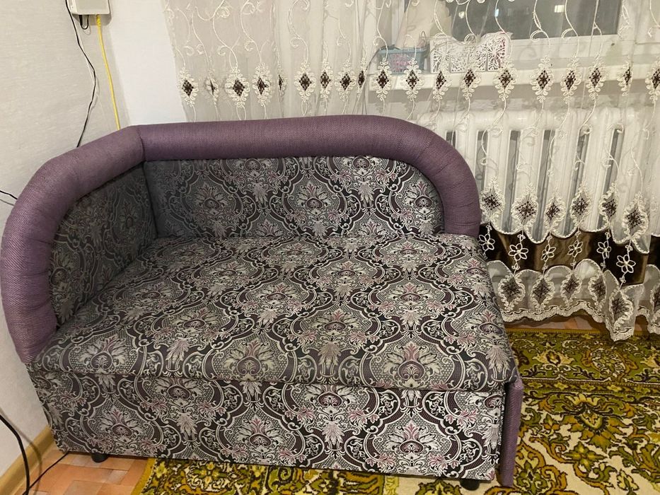 Продам подростковый диван