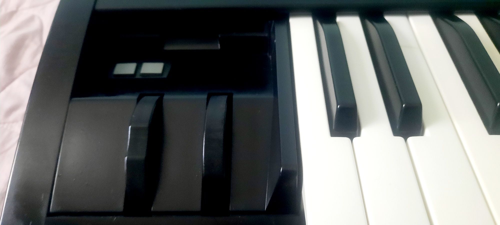 Ensoniq tes-10 sotiladi