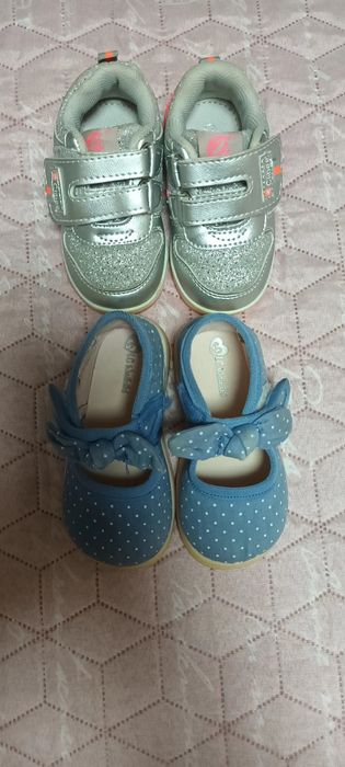Обувки за малки момиченца