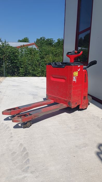 Стакер/и Linde L14 AP, Jungheinrich и палетни колички