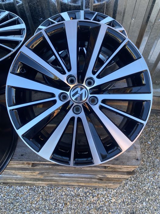 18 цола 5 х 112 мм Фолксваген Голф 6 , 7 , 8 VW Golf , Ауди , Сеат