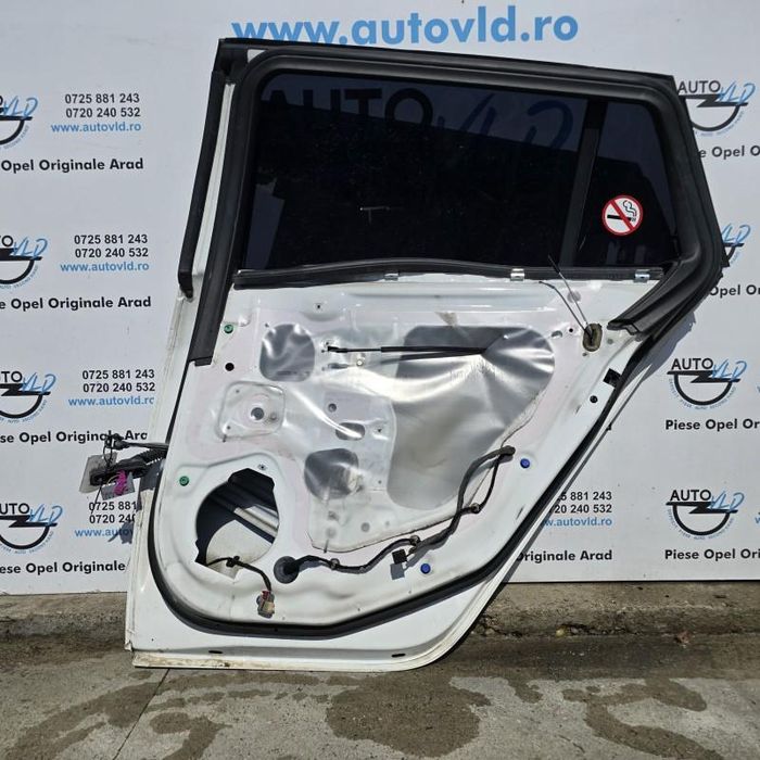 Portiera usa alb Z40R dreapta spate Opel Insignia A