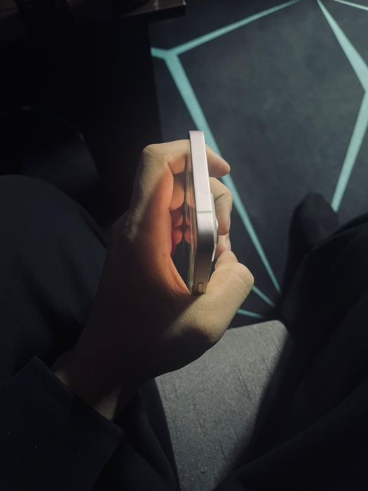 IPhone 13 в идеальном состоянии