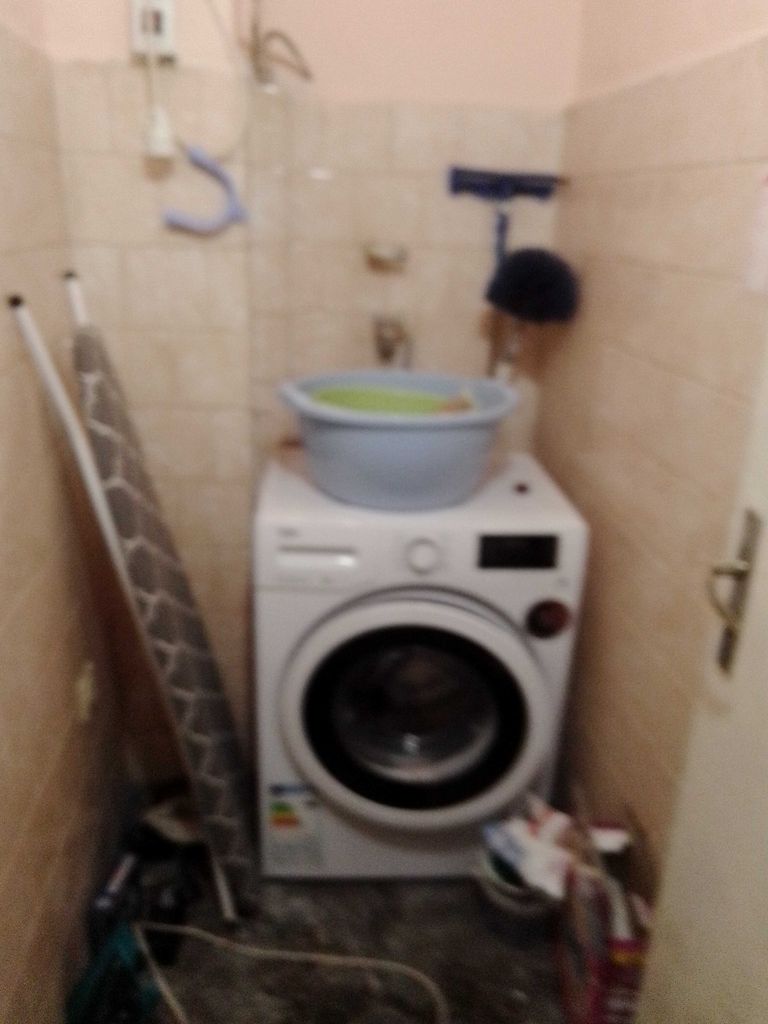 Дава се под наем Тристаен апартамент в Плевен, Дружба 1 - 120 кв.м за 357 € - Снимка #6