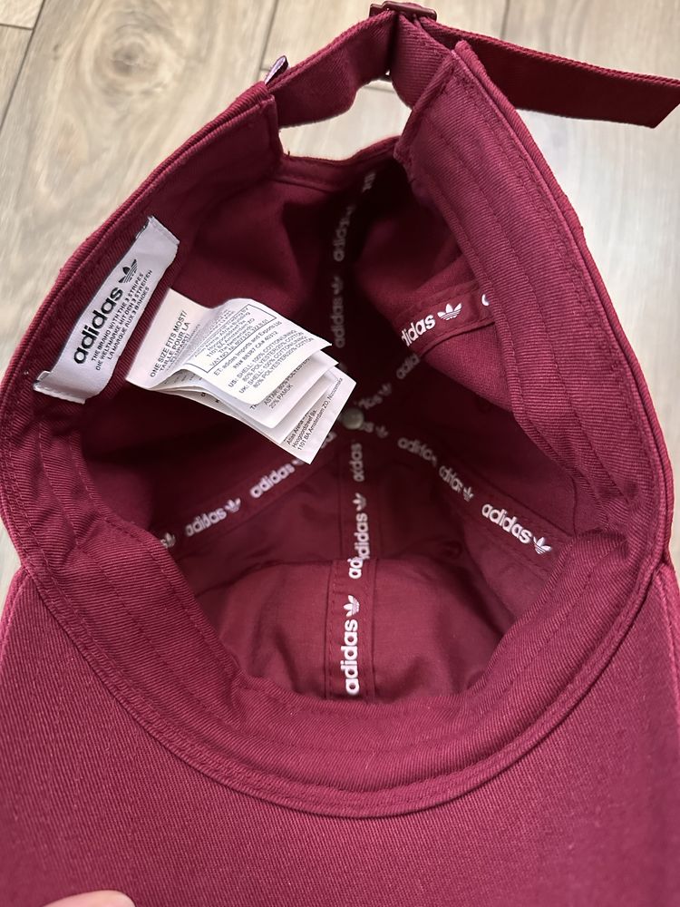 Sapca Adidas, marime universala, noua