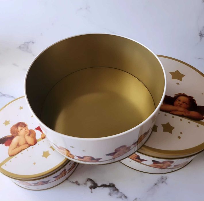 Коледни метални кутии