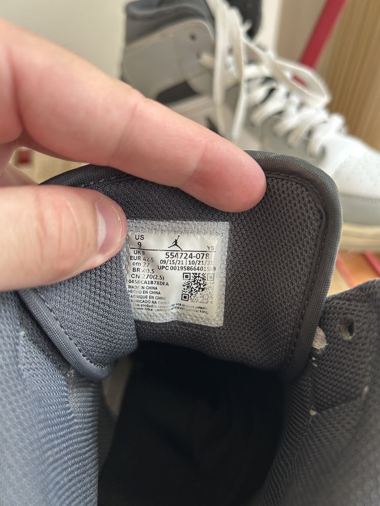 Jordan 1 Mid Light Grey Smoke 42.5