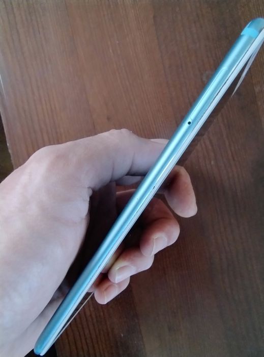 Xiaomi Mi A2, 4/64 GB, 4G/VoLTE