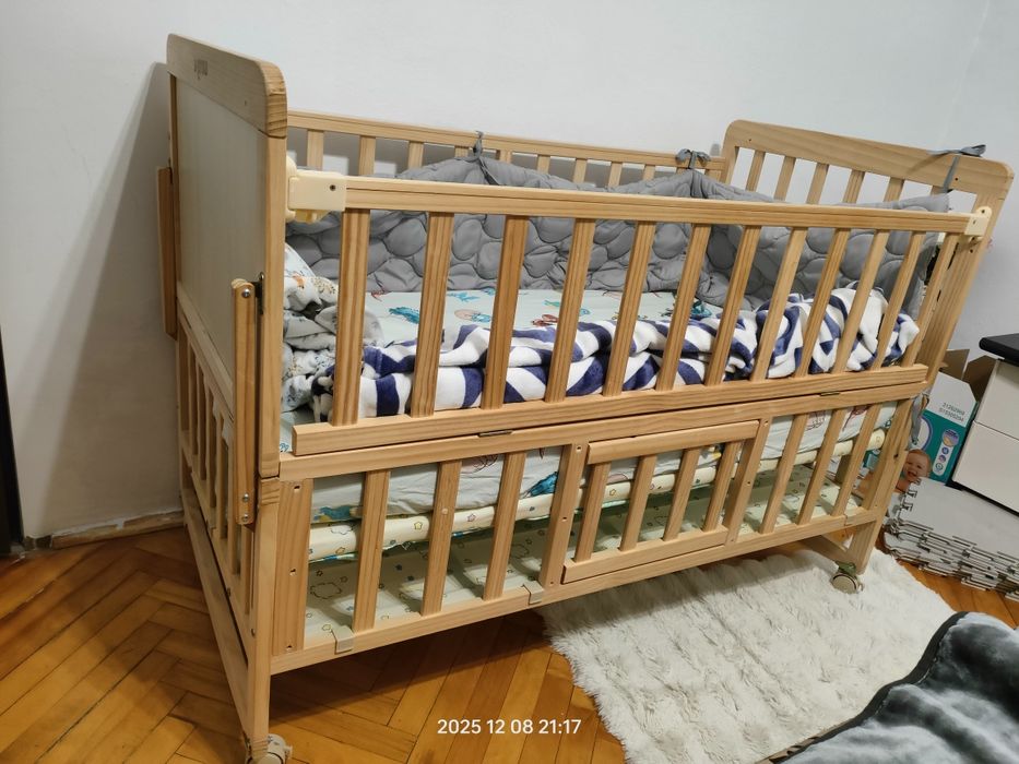 Pătuț balansoar pentru copii