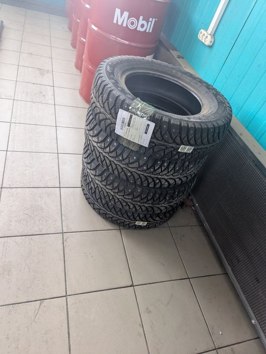 Продам резину 205 65 1R5