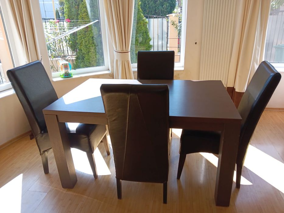 Masa extensibila 12 persoane