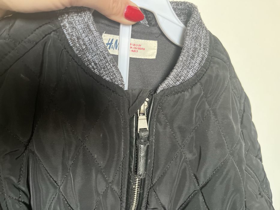 Капитонирано Яке , номерация 98 на H&M