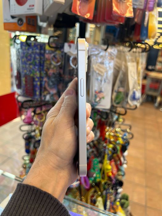 iPhone 14 Белый 128ГБ в идеальном состоянии