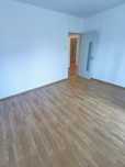 Județean - apartament 3 camere NEMOBILAT - 2 grupuri sanitare - beci