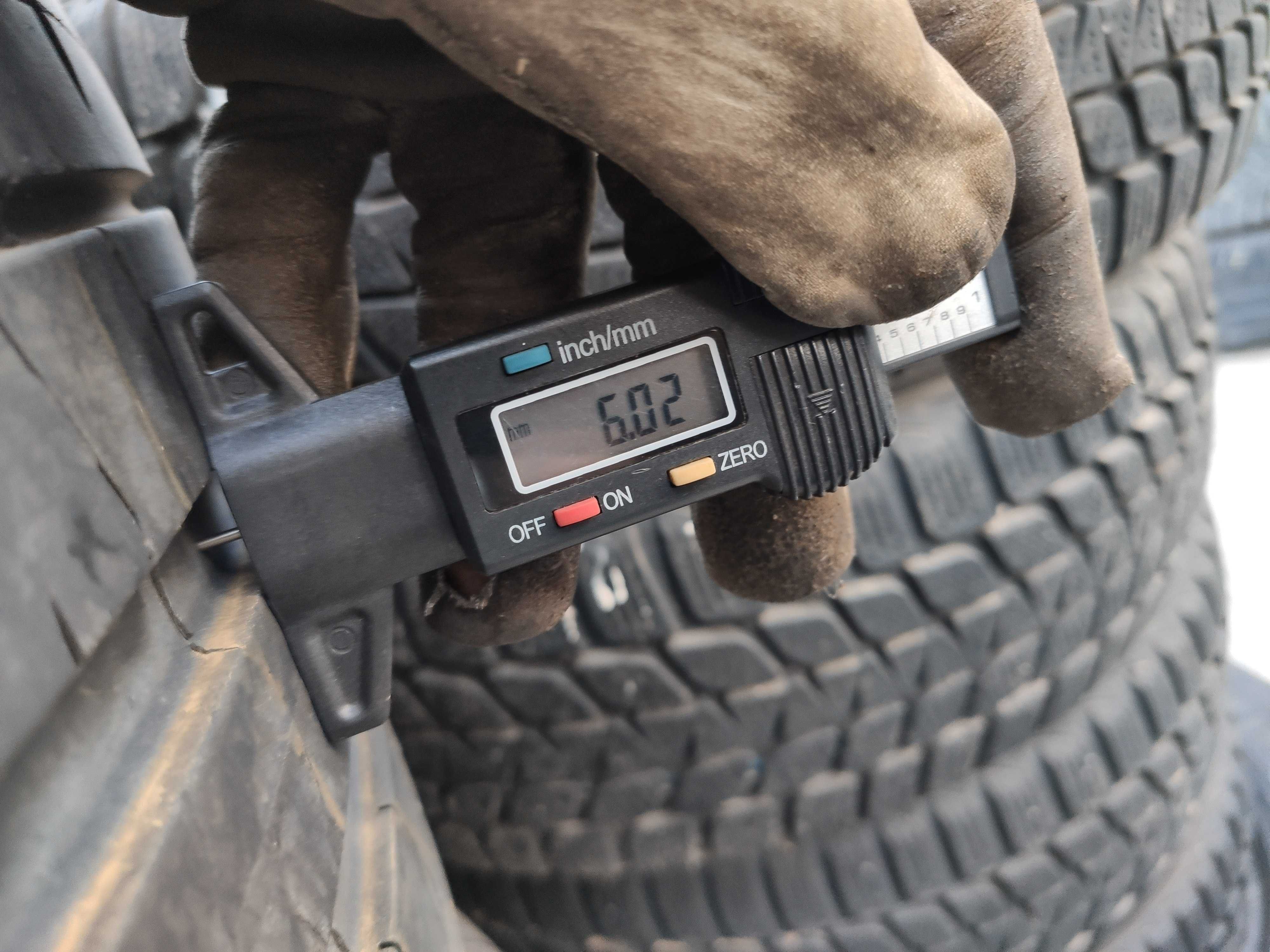 2бр Летни гуми 285 40 21 - Pirelli - DOT 2023