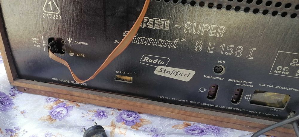 Radio vintage RFT Stassfurt Diamant 8E158I - funcțional, rar, colectie