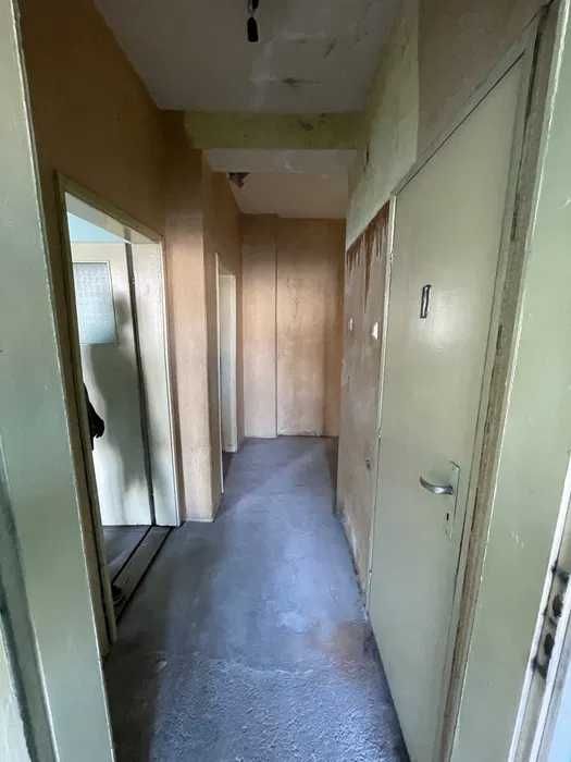 Продава се Четиристаен апартамент в Карлово - 110 кв.м за 450 €/кв.м - Снимка #5