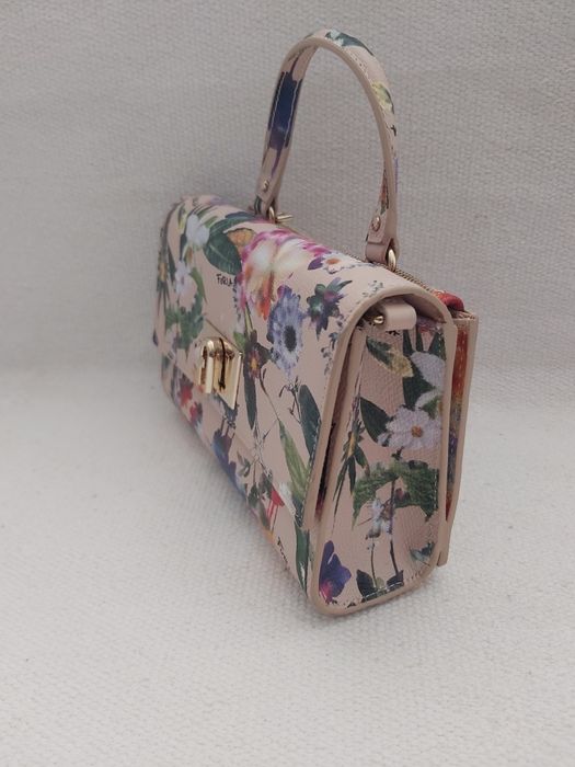 Последно намаление Чанта Furla / Фурла