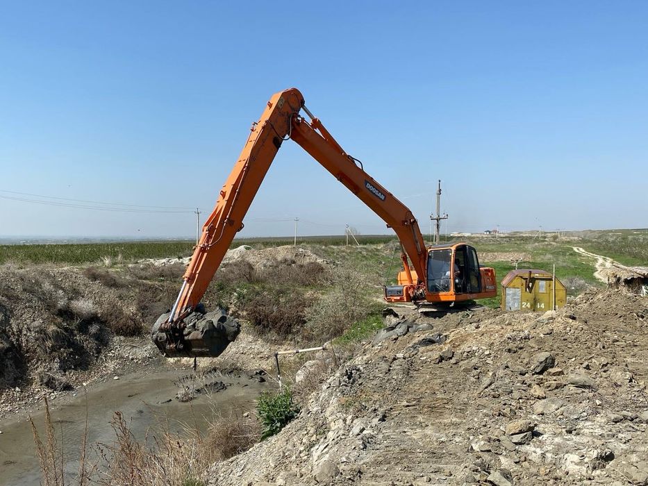 Экскаватор Срочно сотилади Doosan 225, 16 метрлик