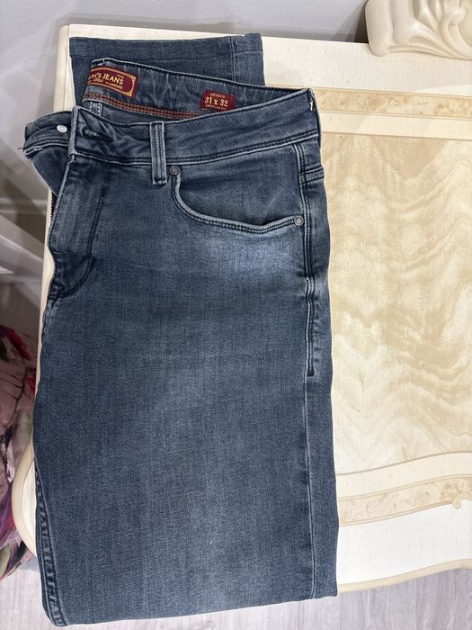 Джинцы мужские б/у  размеры 30-33