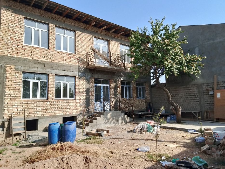 Продаю дом на 3 кахрамон пост махалла парвоз