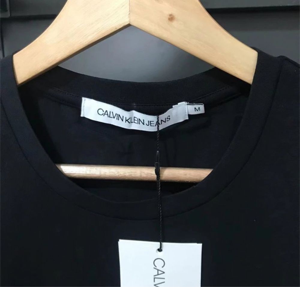 Tricou calvin klein ck