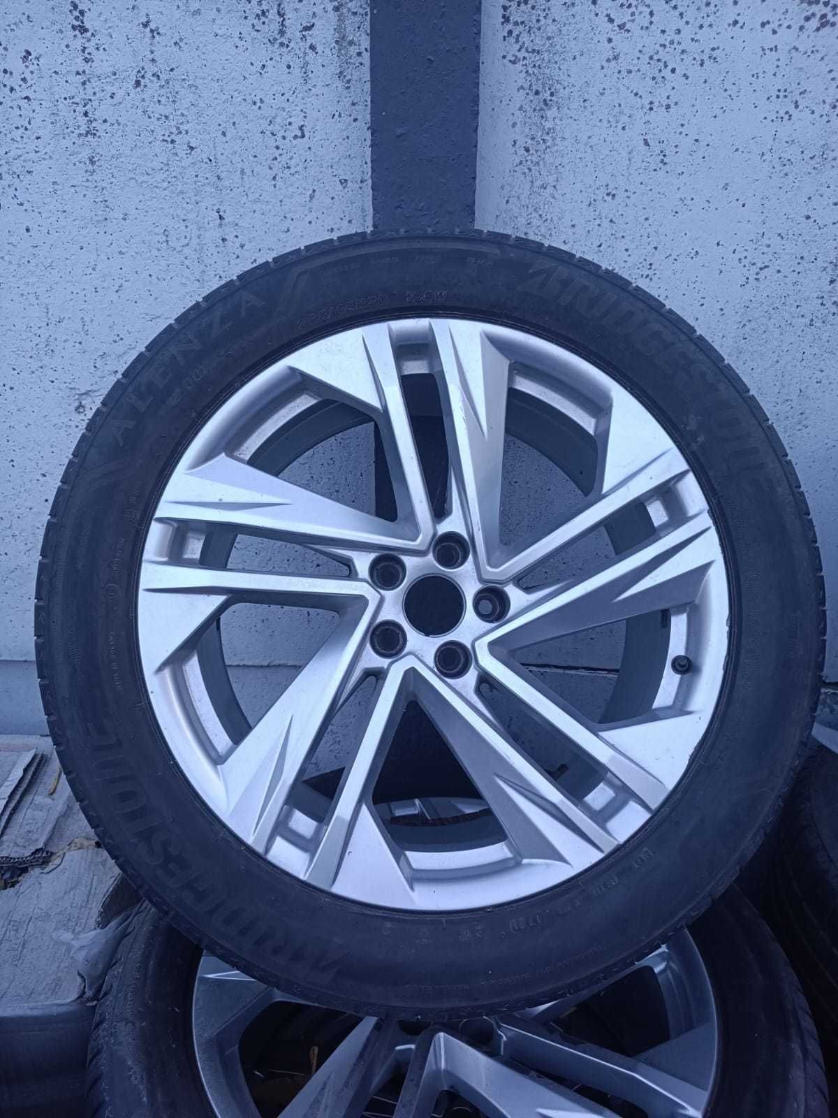 Jante / Roti Audi Q7 Cauciucuri 285 45 20