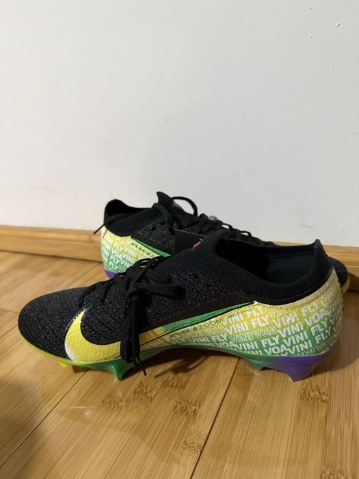 Ghete Fotbal Nike Mercurial Vini Fly