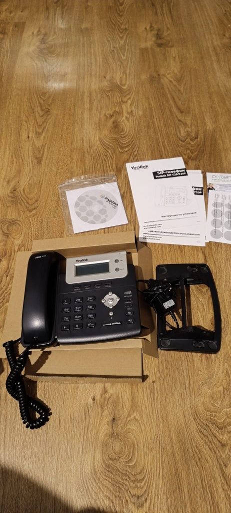 Telefon VoIP, Yealink SIP-T20
