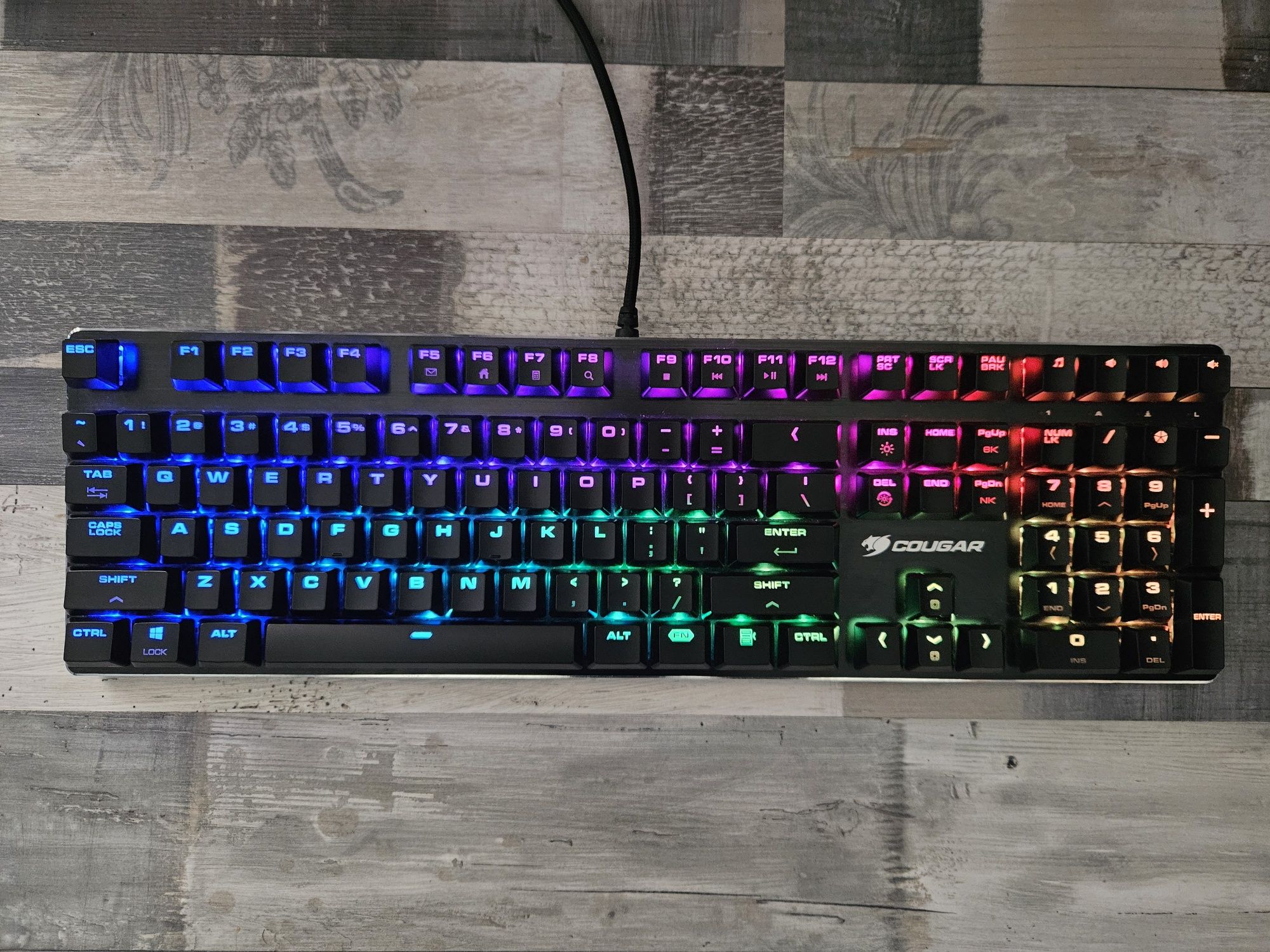 Механична геймърска клавиатура COUGAR Vantar MX RED switch