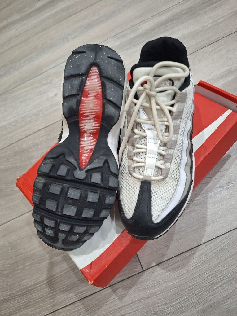 Nike Air max 95  номер 39