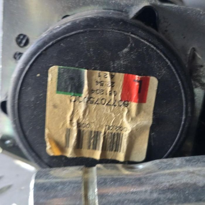 Centura de siguranta stanga fata Opel Corsa D facelift