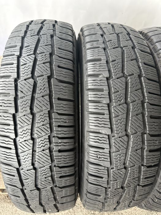 195/75/16 c за бус 10PR Michelin 4бр дот22