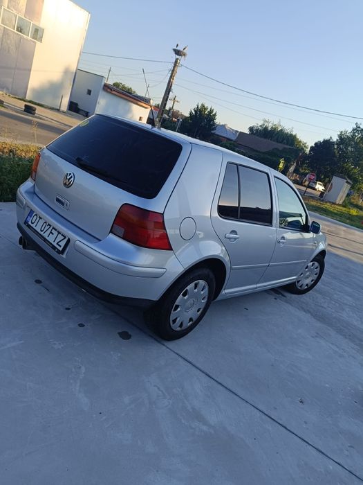 Golf 4 1.6 Benzina {AZD}