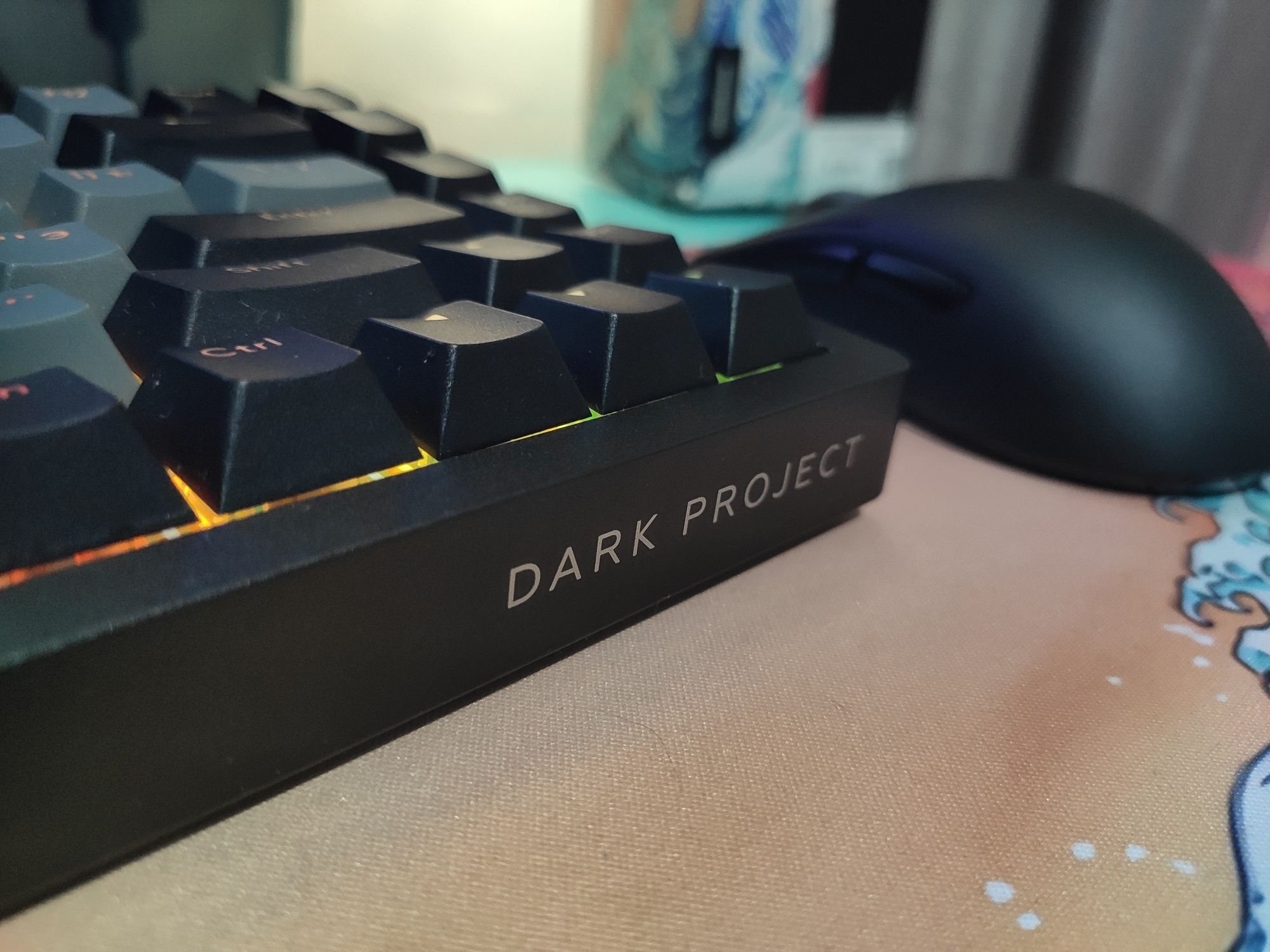 Продам новую клавиатура dark proget