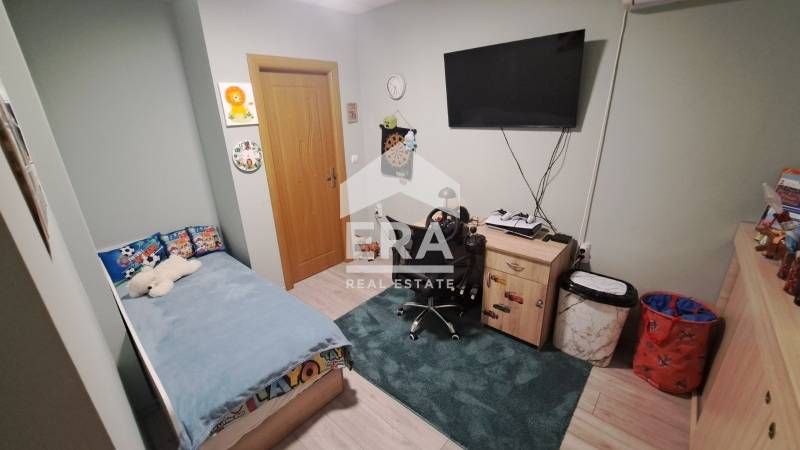 Двустаен апартамент в ж.к. Дружба 3