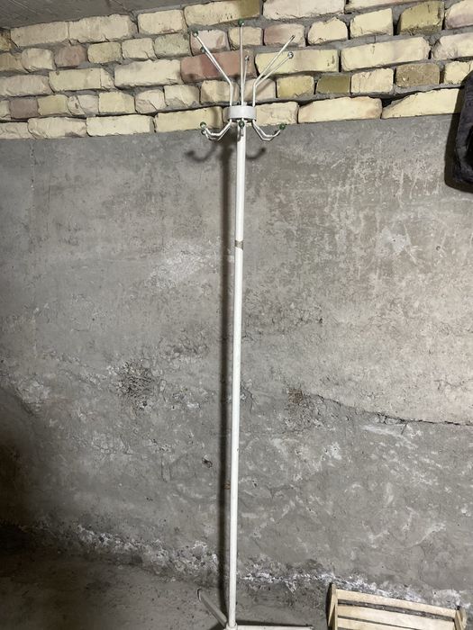 Вешалка продается