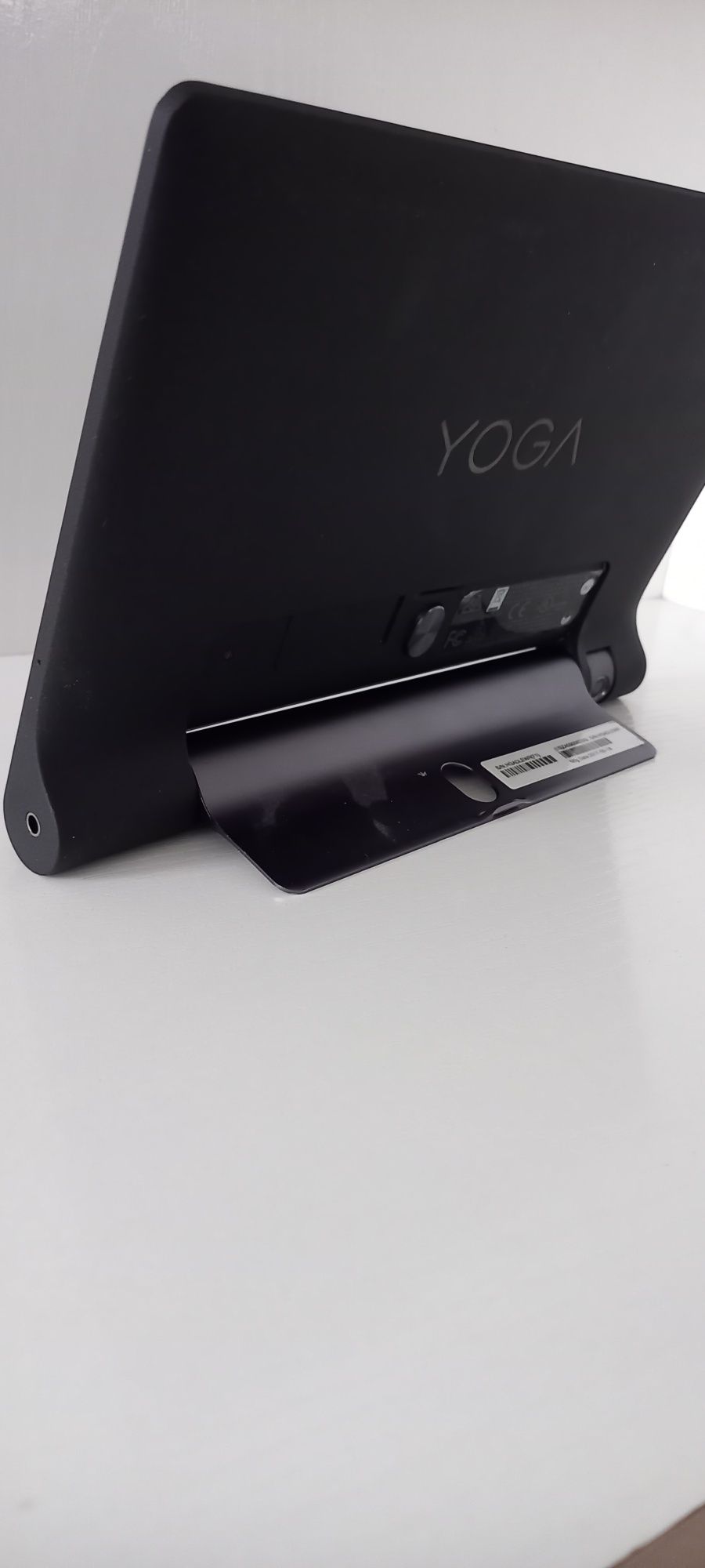 Таблет Lenovo Yoga Tab 3, 8 inches.
