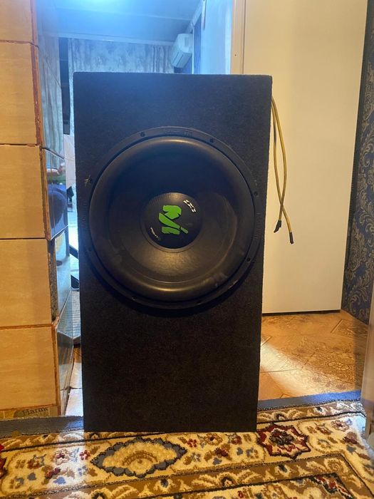 Продам сабвуфер MF 15