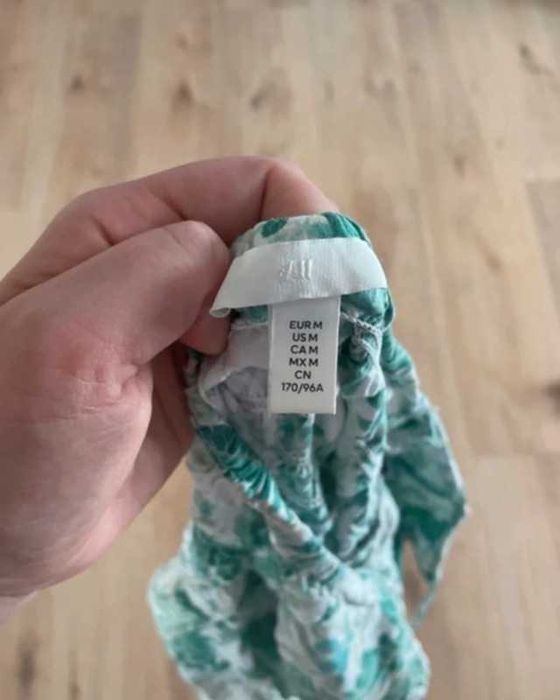 Salopetă scurtă H&M, mărimea M