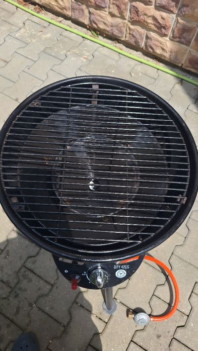Gratar gaz OutdoorChef City 420g folosit